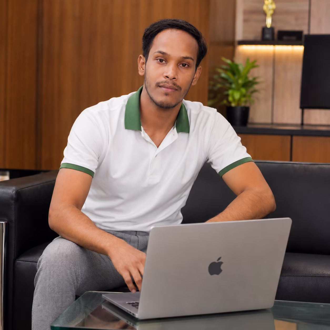 Masud Rahaman designing scalable digital products on Apple MacBook